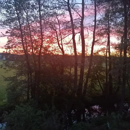 Schoene Direkt Am Bach *